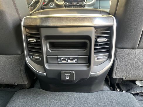 New 2022 RAM 2500 Big Horn w/ Level C Equiment Group image 28