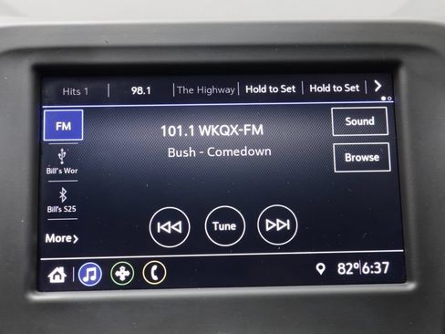 Used 2020 Chevrolet Equinox LT w/ Midnight Edition FWD image 9
