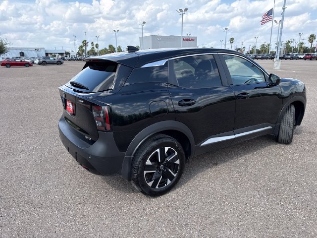 Used 2025 Nissan Kicks SV AWD/4WD image 7