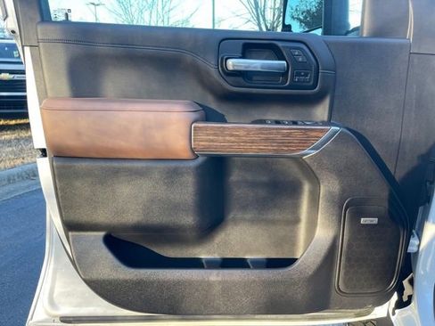 Used 2022 Chevrolet Silverado 2500 High Country image 19