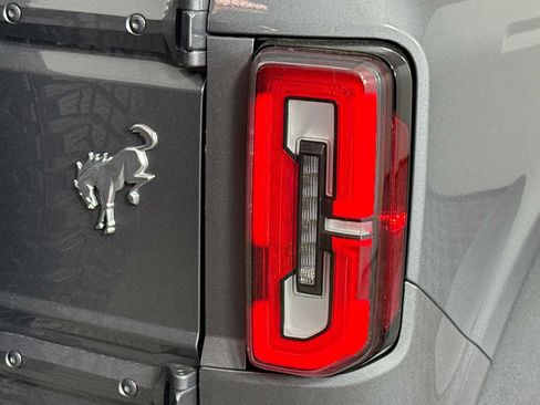 Used 2024 Ford Bronco Outer Banks w/ Sasquatch Package AWD/4WD image 31