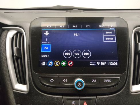 Used 2024 Chevrolet Malibu LT image 25