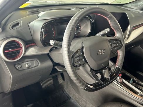 Used 2024 Chevrolet Trax RS w/ Driver Confidence Package image 18