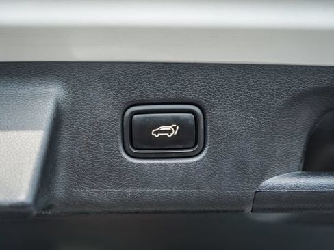 Used 2022 Hyundai Palisade SEL w/ 8P Bench Seat Package AWD/4WD image 12