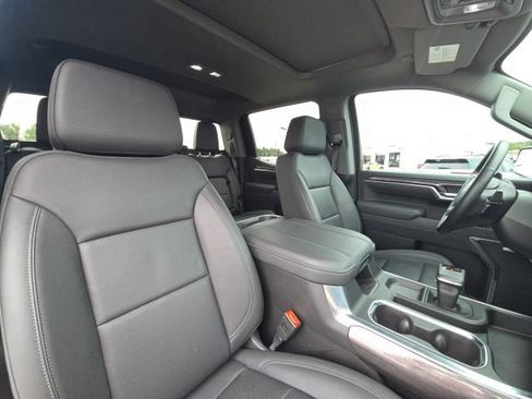 Used 2025 Chevrolet Silverado 1500 LTZ w/ LTZ Premium Package AWD/4WD image 22
