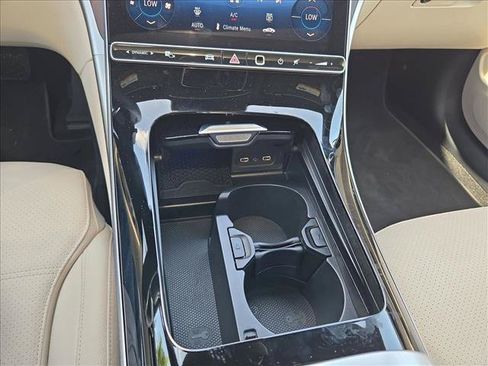 Used 2026 Mercedes-Benz C 300 Sedan image 12