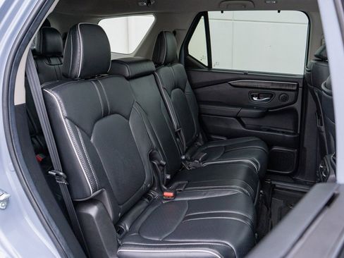 Certified 2025 Honda Pilot Elite image 24