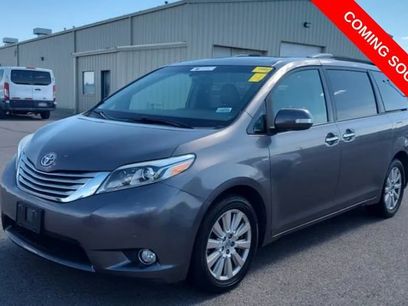 Used 2017 Toyota Sienna XLE