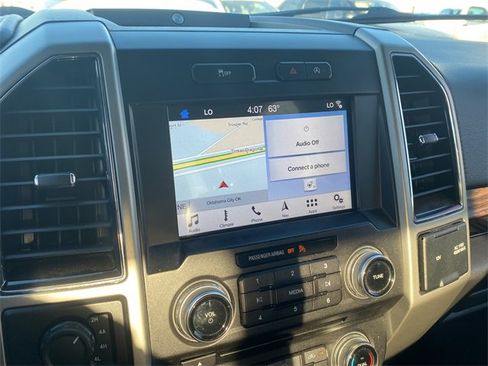 Used 2018 Ford F150 Lariat w/ Equipment Group 502A Luxury image 26