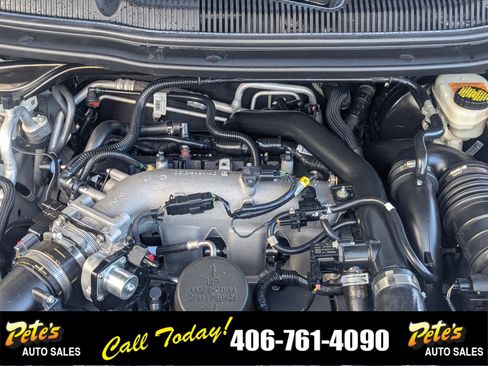 Used 2017 Ford Explorer Platinum image 29