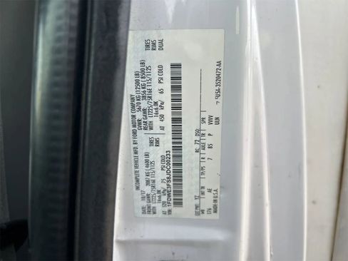 Used 2018 Ford E-350 and Econoline 350 Super Duty w/ Power Windows & Locks Group image 9