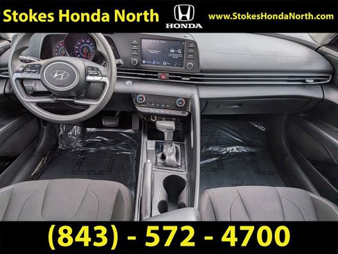 Used 2021 Hyundai Elantra SEL FWD image 16