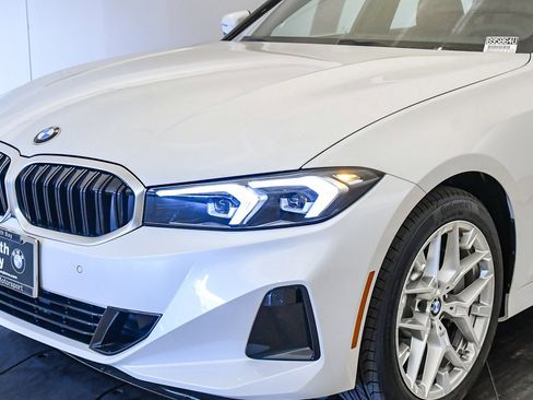 Used 2025 BMW 330i xDrive Sedan w/ Convenience Package image 9