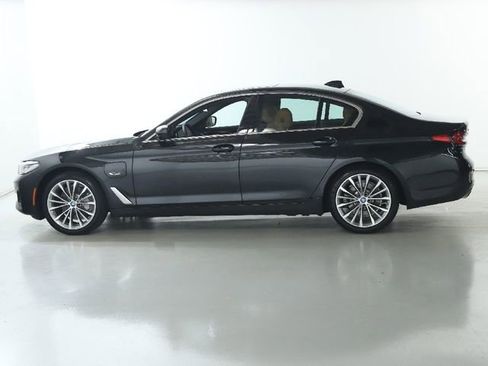 Certified 2023 BMW 530e xDrive 530e iPerformance w/ Premium Package image 38