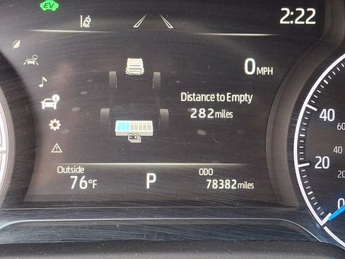 Used 2023 Toyota Venza XLE AWD/4WD image 23