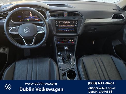 Used 2022 Volkswagen Tiguan SE image 14