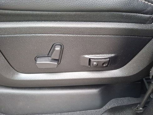 Used 2024 RAM 2500 Rebel w/ Towing Technology Group image 9