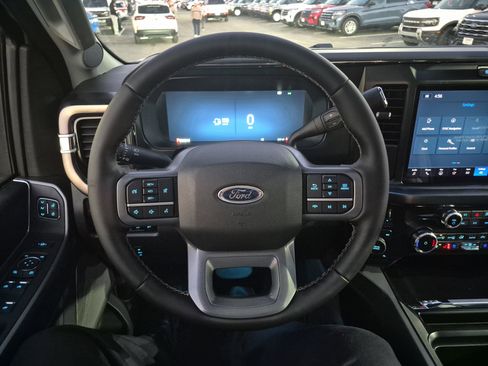 New 2026 Ford F250 Lariat w/ Black Appearance Package image 33