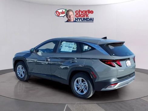 New 2026 Hyundai Tucson SE image 3