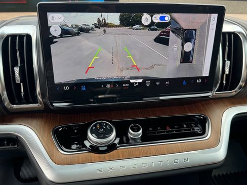 Used 2025 Ford Expedition Max King Ranch AWD/4WD image 33