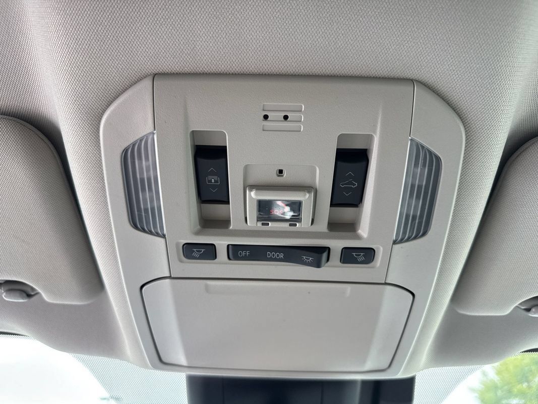 Used 2022 Toyota Highlander Platinum AWD/4WD image 27