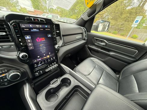Used 2022 RAM 1500 Big Horn AWD/4WD image 17