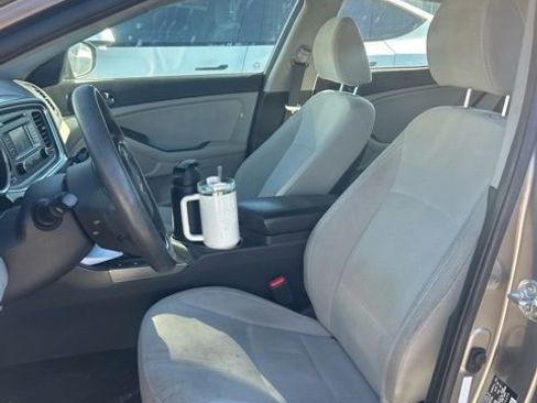 Used 2014 Kia Optima LX w/ LX Convenience Plus Package image 6