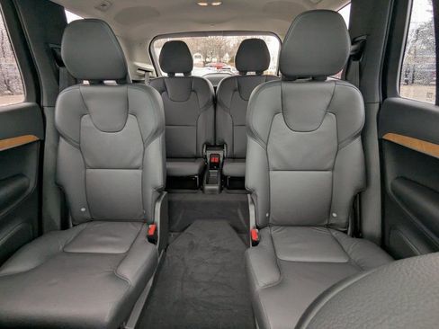 Used 2024 Volvo XC90 B6 Plus image 20