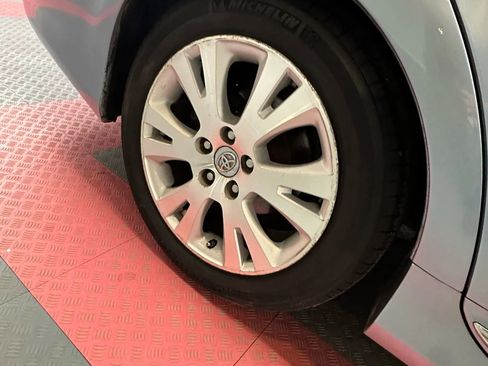 Used 2012 Toyota Avalon Limited image 33