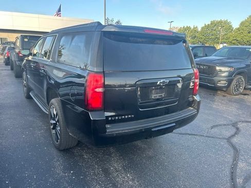 Used 2019 Chevrolet Suburban LT AWD/4WD image 2