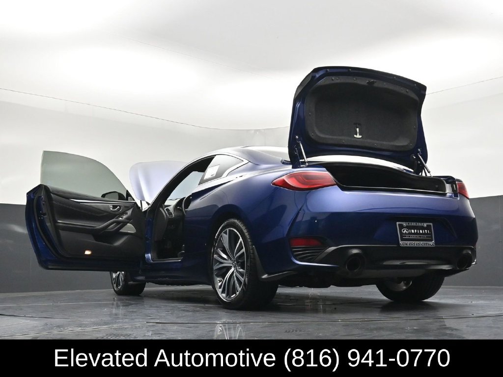Used 2018 INFINITI Q60 3.0t Luxe w/ Sensory Package 3.0T Luxe AWD/4WD image 39
