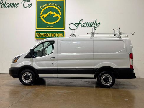 Used 2019 Ford Transit 150 130 Low Roof RWD image 5