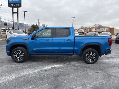 Used 2024 GMC Sierra 1500 AT4 w/ Technology Package image 4