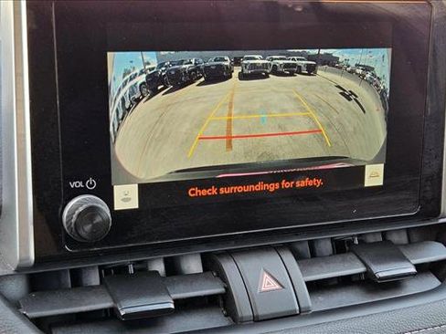 Used 2025 Toyota RAV4 XLE FWD image 12