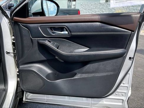 Certified 2023 Nissan Rogue SV w/ SV Premium B Package FWD image 23