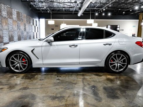 Used 2020 Genesis G70 3.3T w/ Elite Package RWD image 11