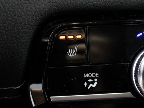 Used 2023 Honda Pilot EX-L image 4