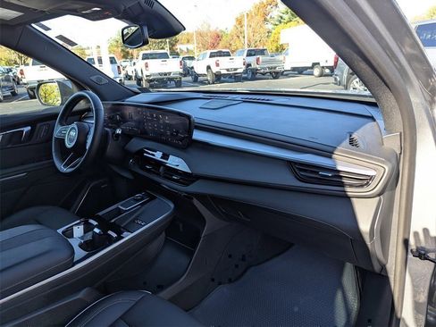 Used 2025 Buick Enclave Preferred image 19