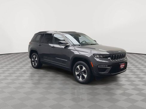 Used 2023 Jeep Grand Cherokee 4WD 4xe image 35