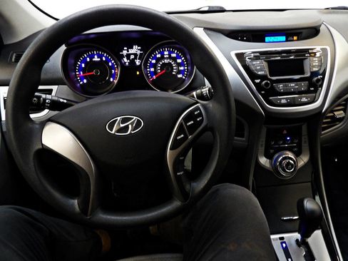 Used 2013 Hyundai Elantra GLS FWD image 16