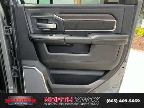 New 2026 RAM 2500 Laramie AWD/4WD image 25