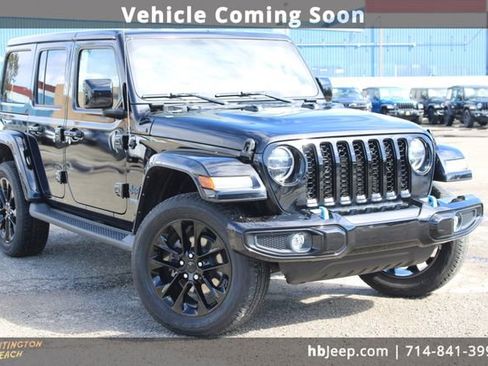 Used 2021 Jeep Wrangler Unlimited Sahara image 1