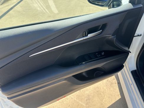 Used 2025 Toyota Camry LE image 16