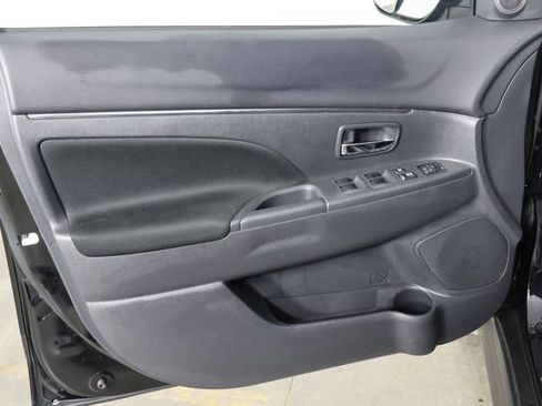 Used 2024 Mitsubishi Outlander Sport ES AWD/4WD image 18