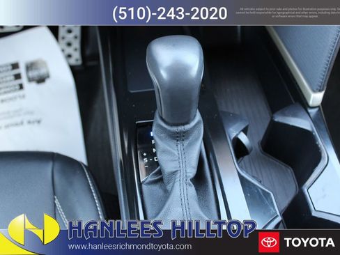 Used 2025 Toyota Camry SE w/ Convenience Package FWD image 21