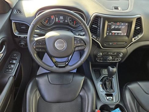 Used 2019 Jeep Cherokee Latitude Plus image 15