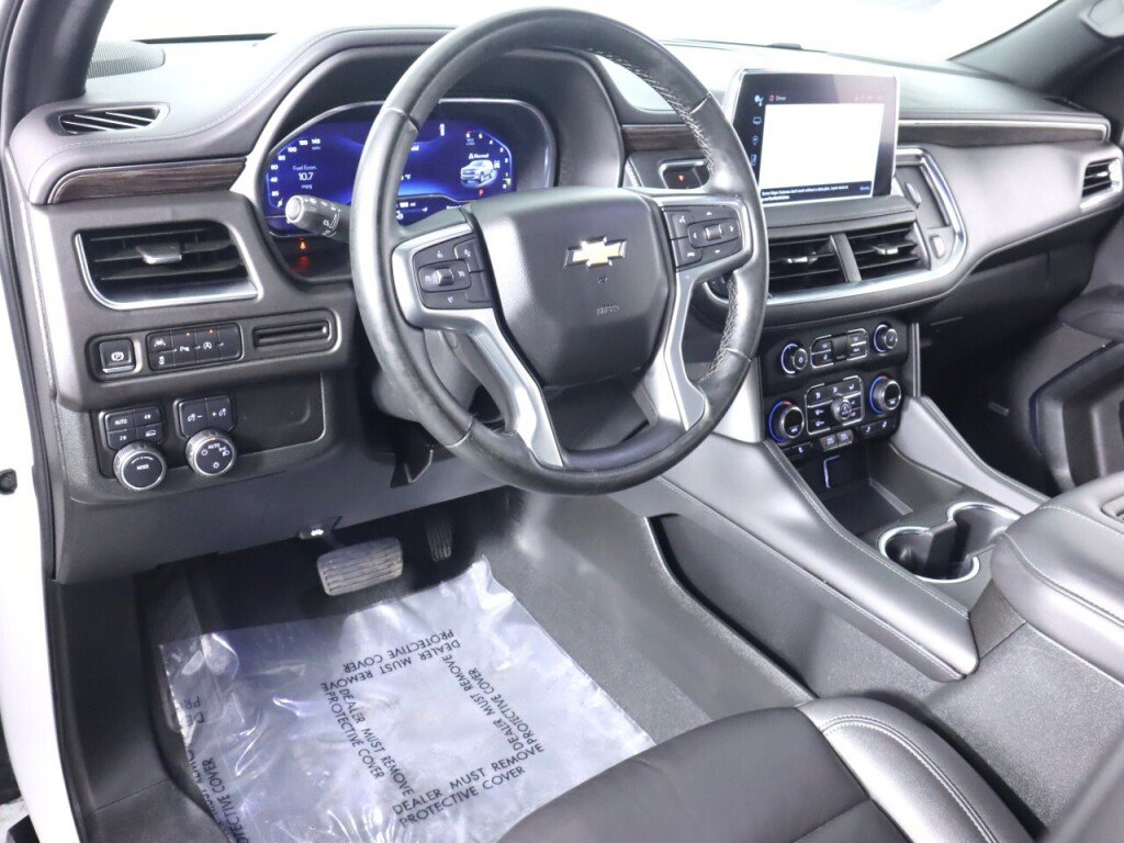 Used 2024 Chevrolet Suburban LT AWD/4WD image 9