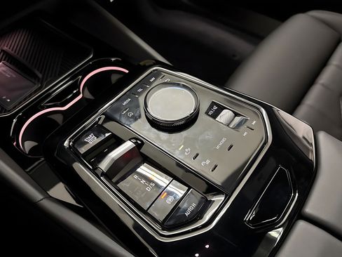 Used 2026 BMW 530i w/ Premium Package image 17