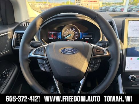Used 2024 Ford Edge SEL AWD/4WD image 14