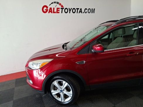 Used 2014 Ford Escape SE w/ Equipment Group 201A image 4